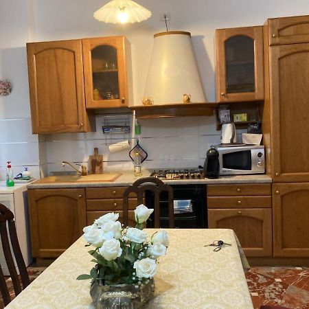 Casa Vacanza A Limbiate Buitenkant foto