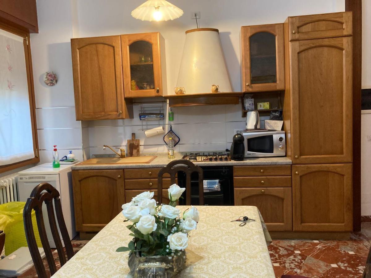 Casa Vacanza A Limbiate Buitenkant foto